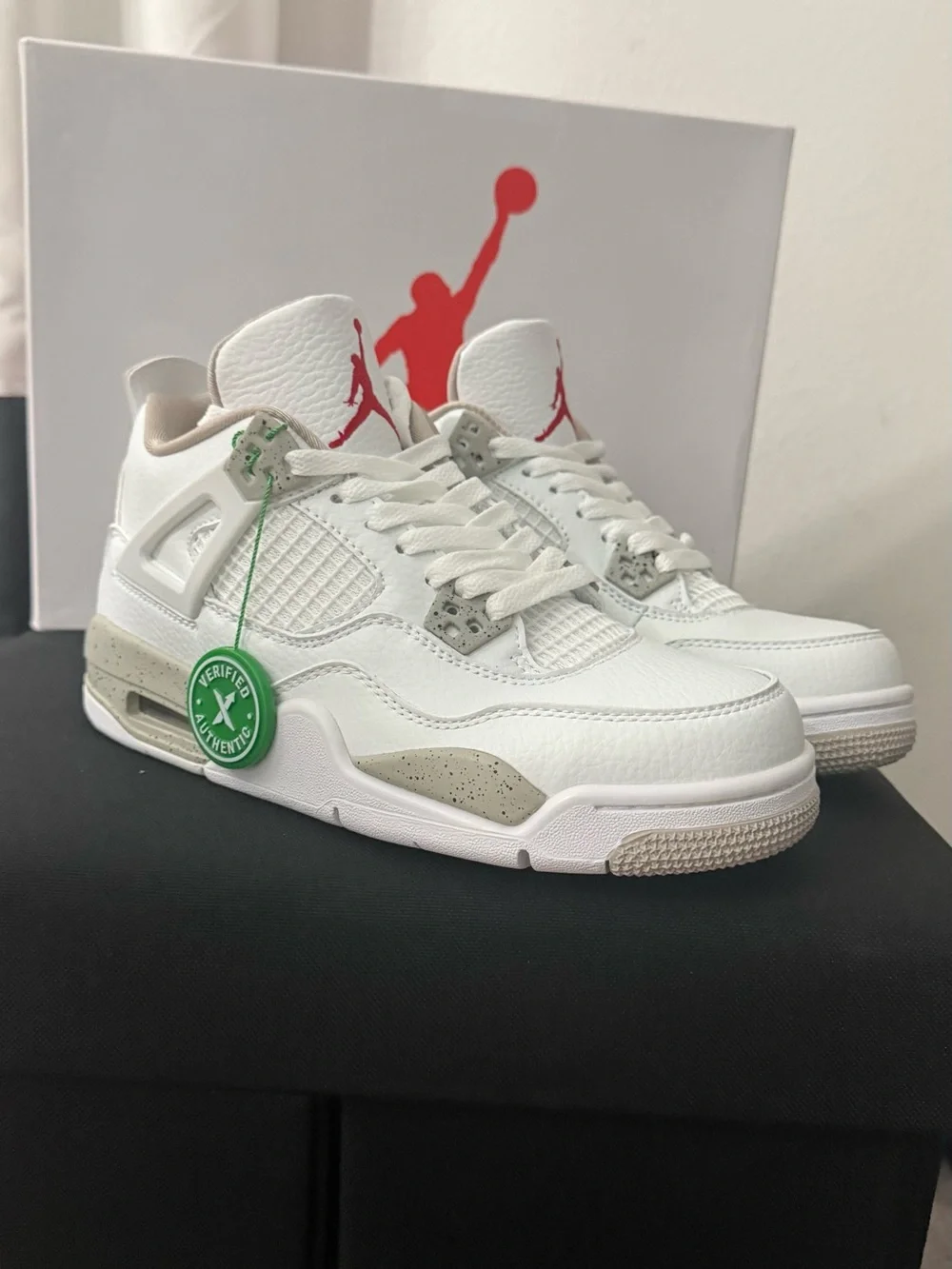 Jordan 4 Retro